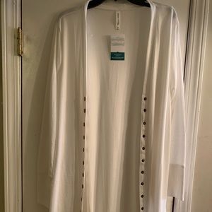 Thigh length snap curvy cardigan